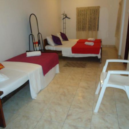 Lady Gordons Homestay Канди Экстерьер фото