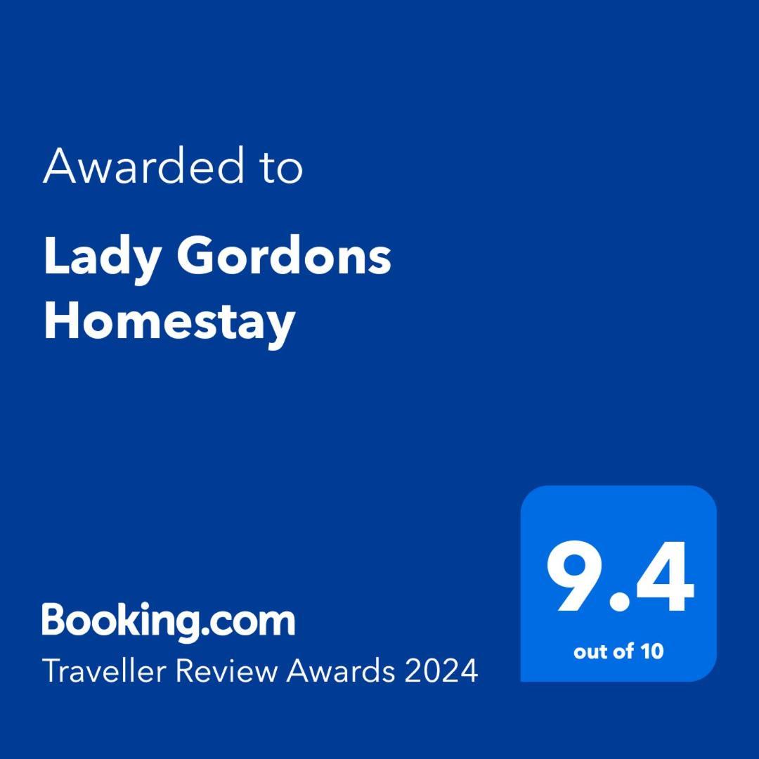 Lady Gordons Homestay Канди Экстерьер фото