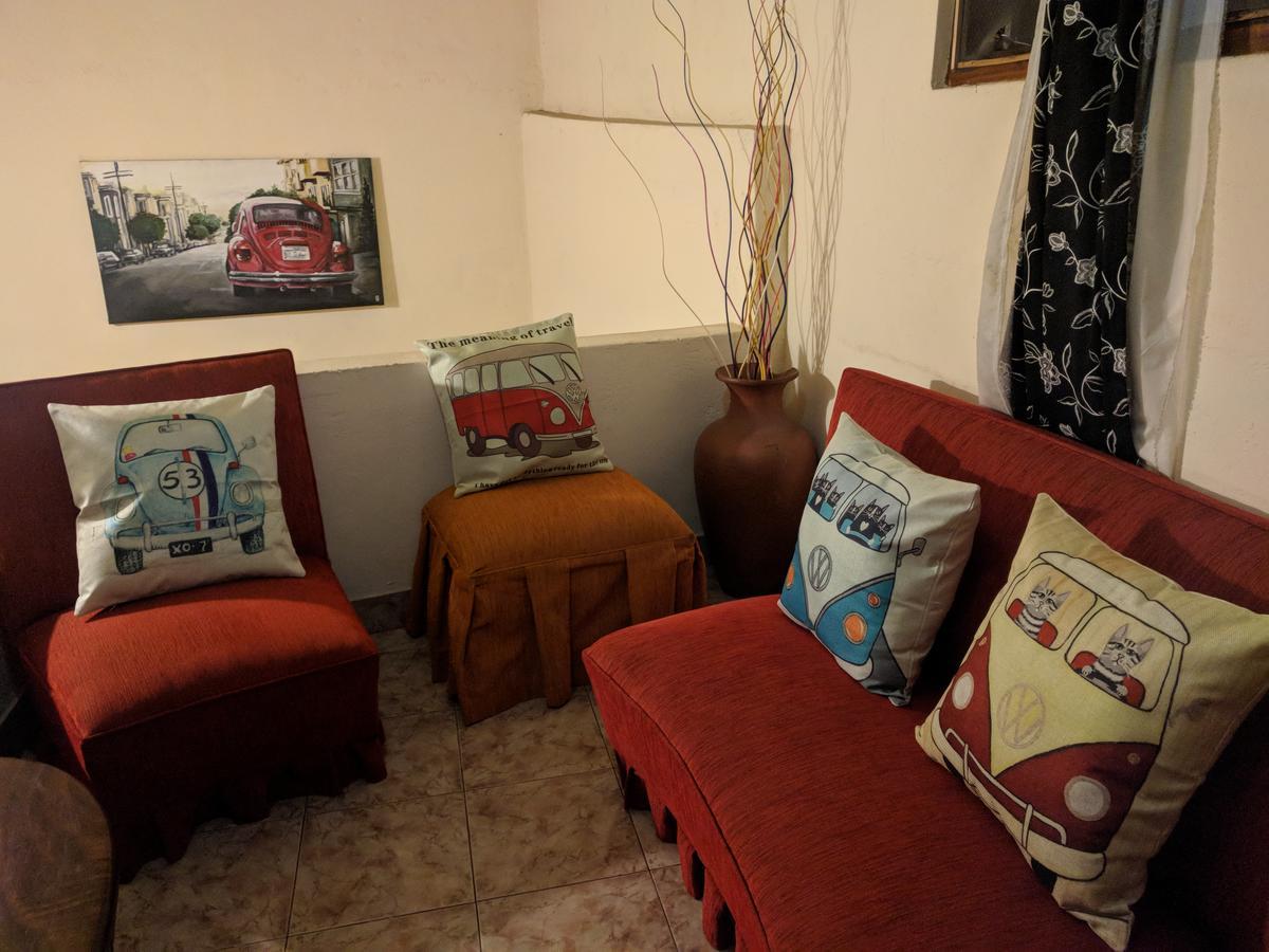 Lady Gordons Homestay Канди Экстерьер фото